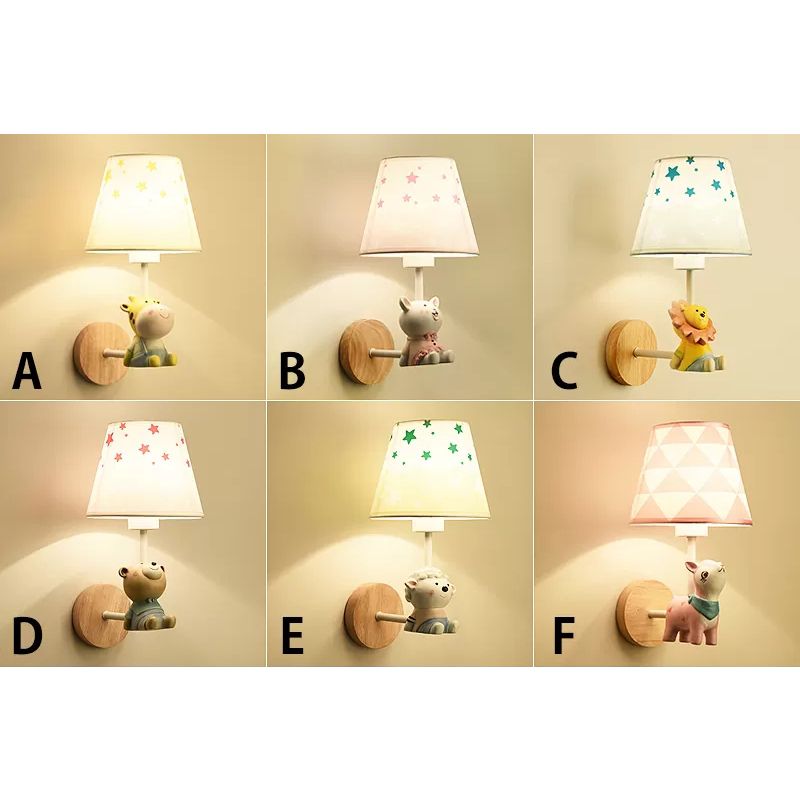 Mooi dierenmuurlicht met taps toelopende schaduw houten 1 kop sconce licht voor gangfoyer