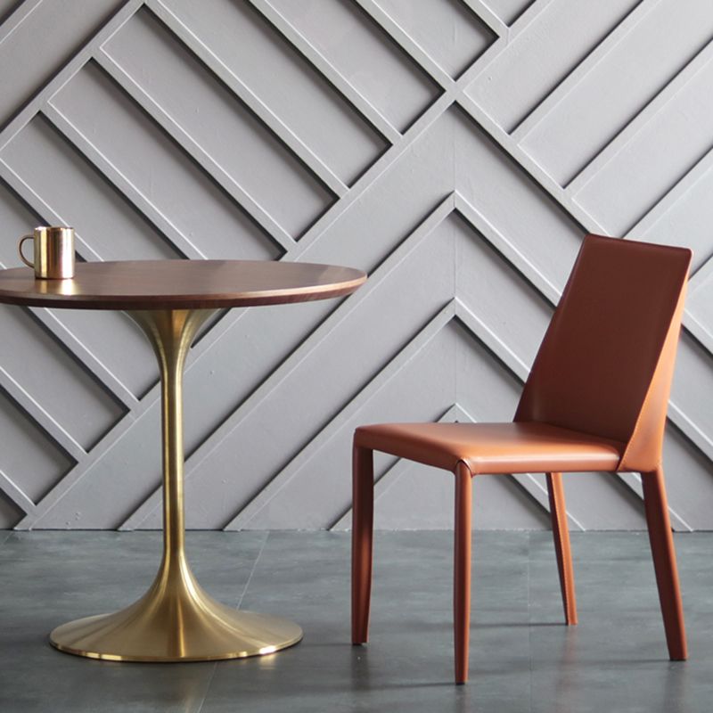 Silla sin brazos de comedor de metal moderno, silla lateral de comedor de cuero para uso en restaurantes