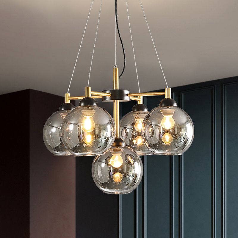 Amber / Smoke Grey Glass Spherical Chandelier Light Modernisme 5 têtes Black Finish Pendant Lighting Ayémorrat