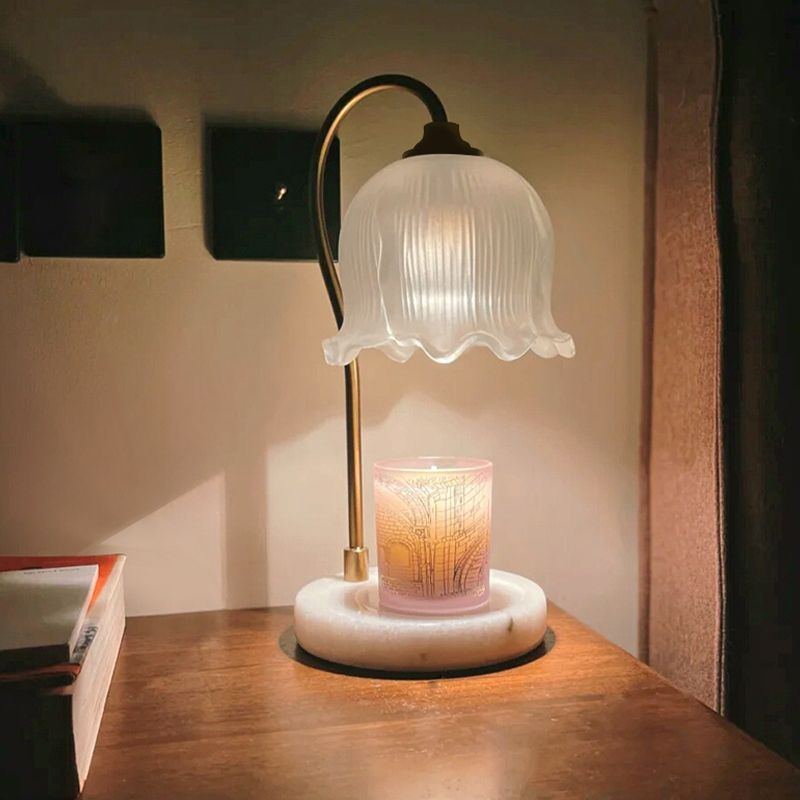 Gold Flower Table Light Modern Aromatherapy Melting Wax Table Lamp (Without Aromatherapy Candles)