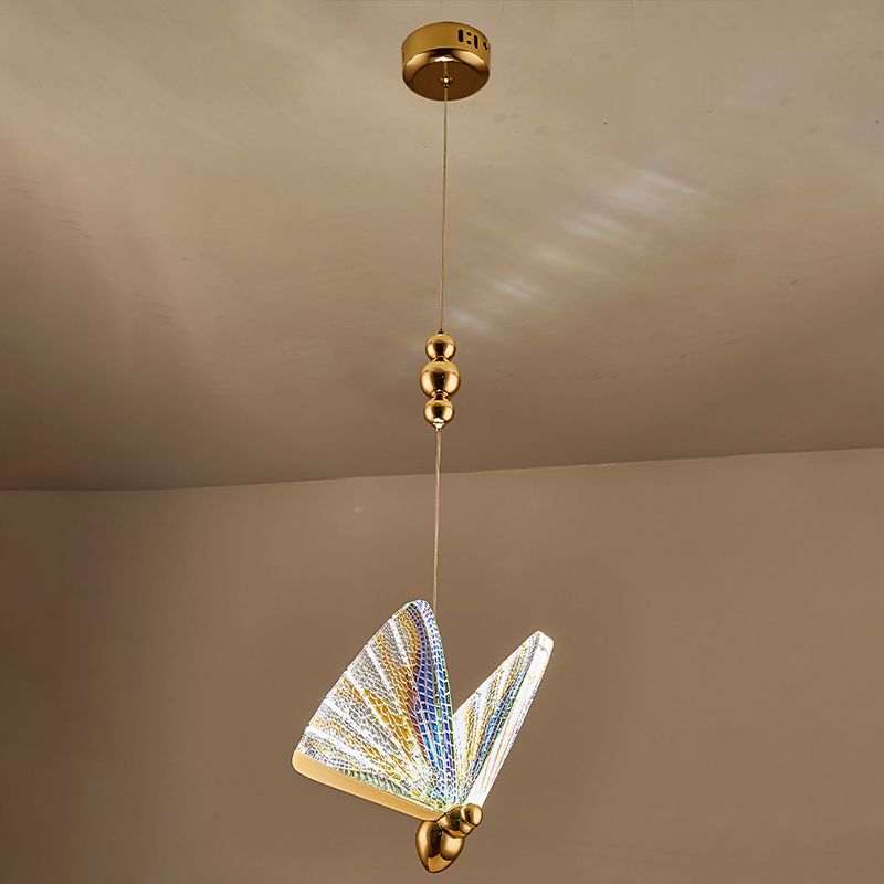 Lampe suspendue à LED en or acrylique dans le style en alliage zinc moderne de style artistique