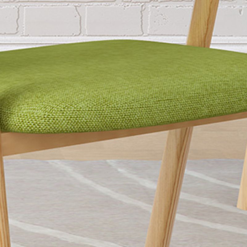 Chaise de salle à manger contemporaine en métal, chaise latérale de salle à manger en velours pour usage domestique