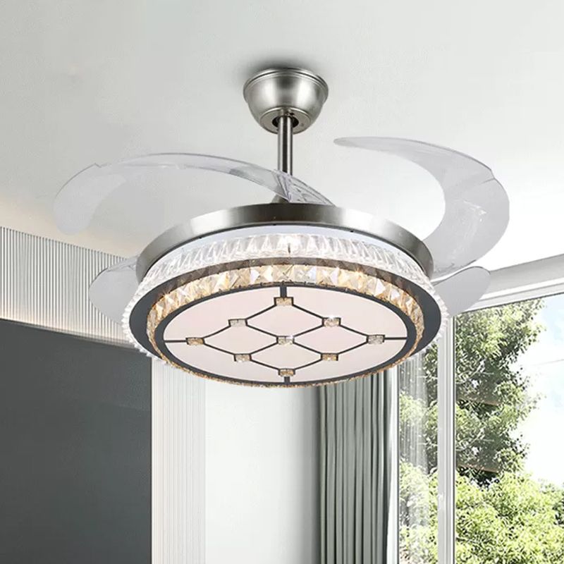 Silberschicht 4 Blades Halbflush Mount Modernismus LED Crystal Anhänger Lüfterleuchte, 19 "breit