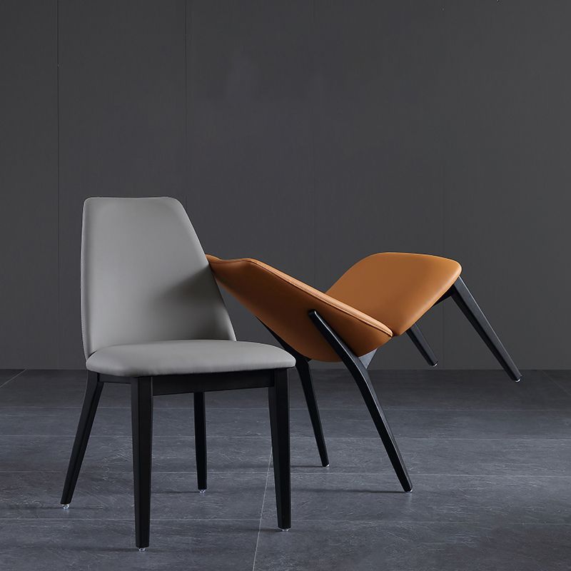 Chaise d'appoint de restaurant en cuir industriel Chaise de salle à manger Parsons au fini mat (Ensemble de 2)