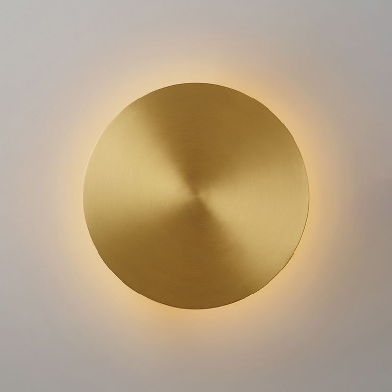 Round Shade Metal Wall Sconce Modern Style 1-Light Wall Mount Light for Living Room