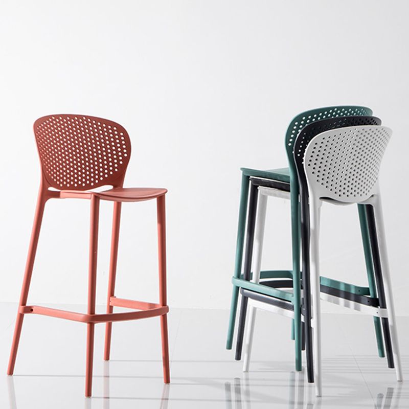Modern Plastic Counter & Bar Stool Low Back Footrest Stool for Coffee Shop