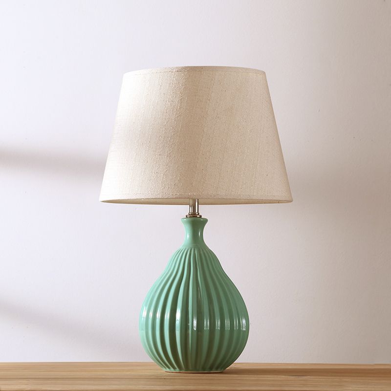Luz de lágrima blanca/verde Luz Minimalista 1 Lámpara de cerámica de cerámica ligera con sombra de tela de cono