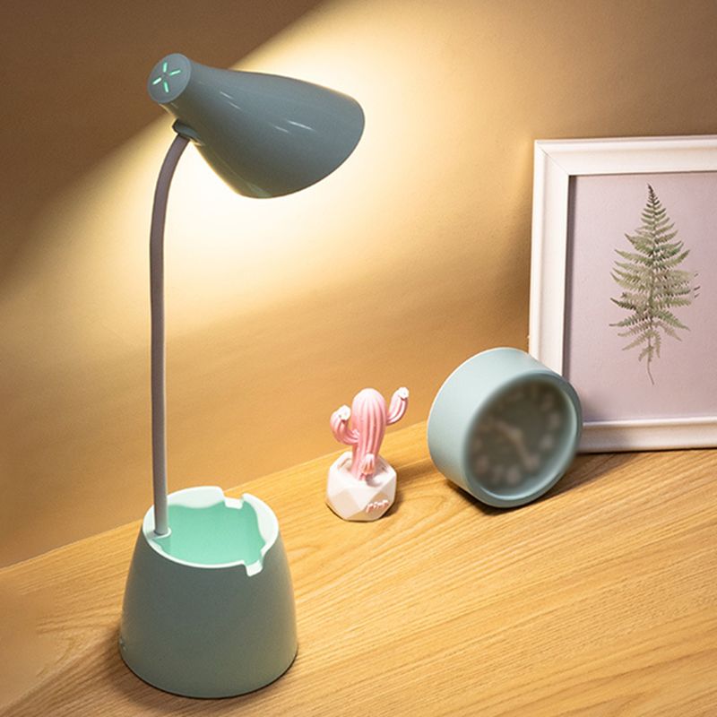 Salle d'étude LED LED LICTER MACARON LAVIRE DE TABLE RECHARGÉable avec une teinte en plastique conique
