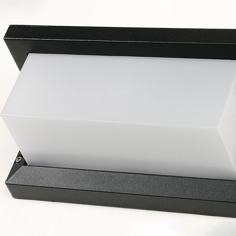 Waterproof Wall Mount Lamp Modern Style with Plastic Shade for Garden