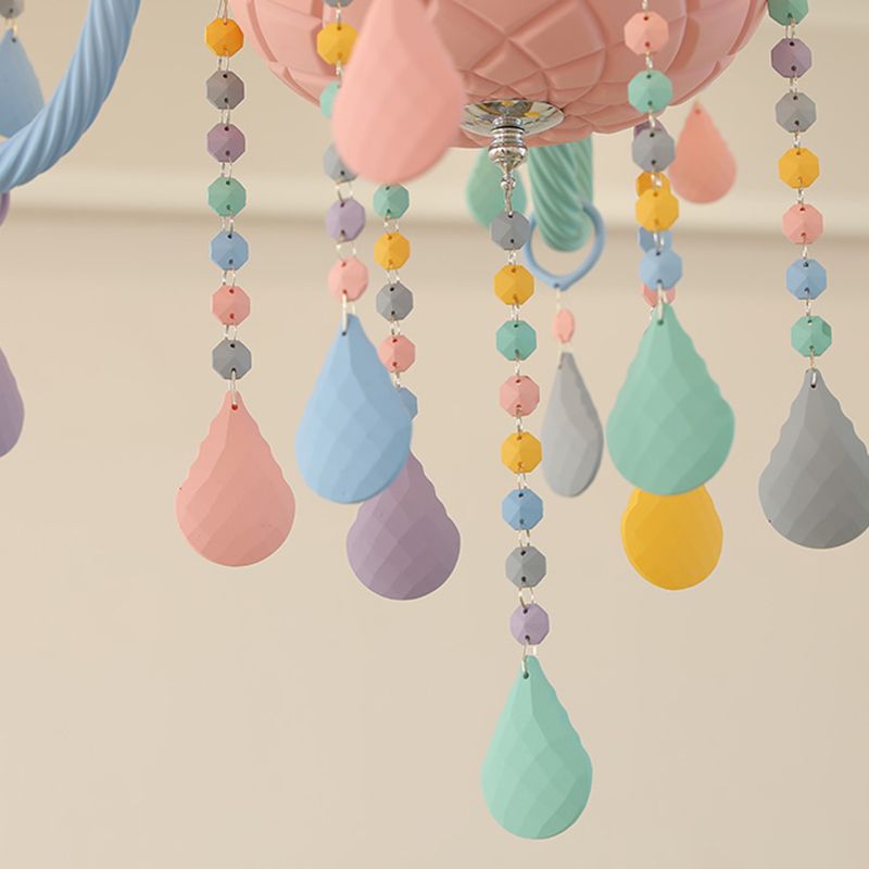 Pendre coloré en acier inoxydable dans un lustre en cristal de style créatif moderne pour chambre à coucher