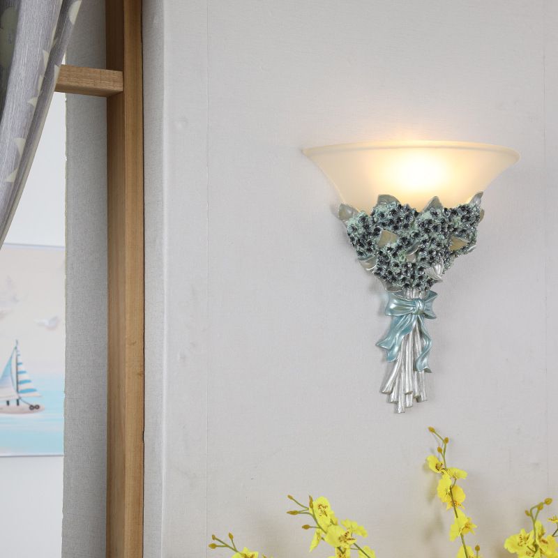 Wandleuchte im Vintage-Stil, breite Glocke, 1 Licht, Bernstein/Milchglas, Blumenstrauß-Wandleuchte in Gold/Mehrfarbig