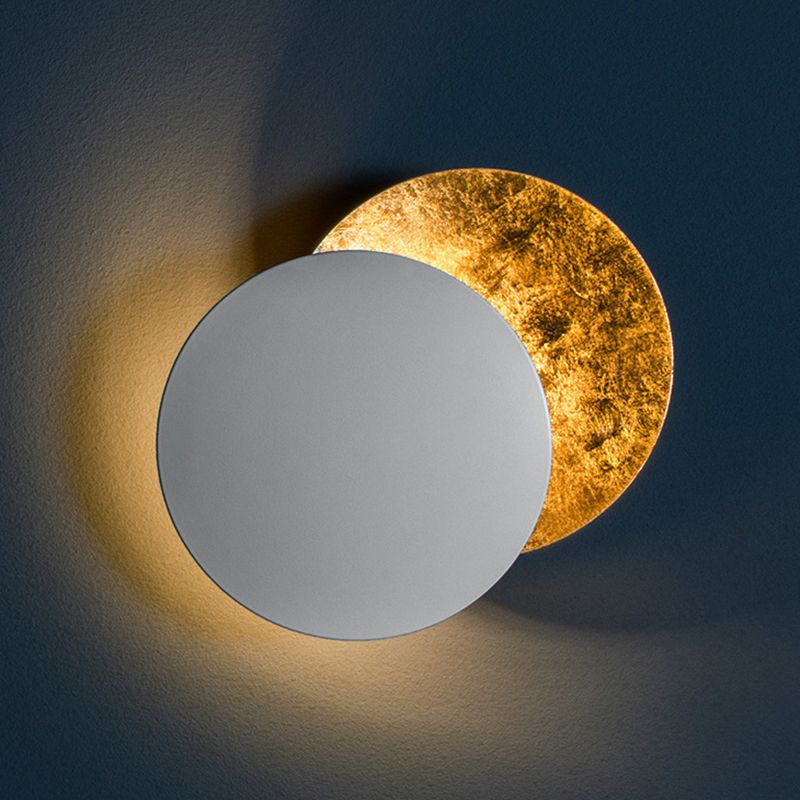 Lámpara de pared LED creativa moderna Luz de pared de hierro giratorio circular para espacios interiores