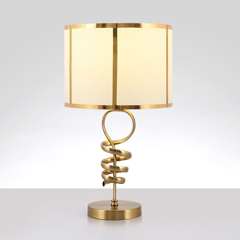 Baril salon bureau léger tissu rétro tissu 1 tampon lampe de table de nuit en laiton avec conception de base torsadée