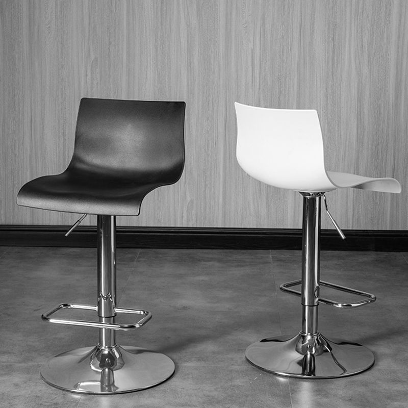 Conception sans bras de tabouret de bar pivotant de taille réglable de tabouret de bar de style industriel d'intérieur