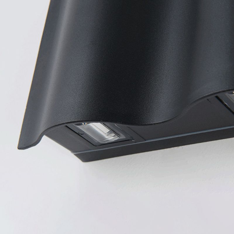 Modern Style Wave Shape Wall Sconce Metal Sconces in Black for Outdoor