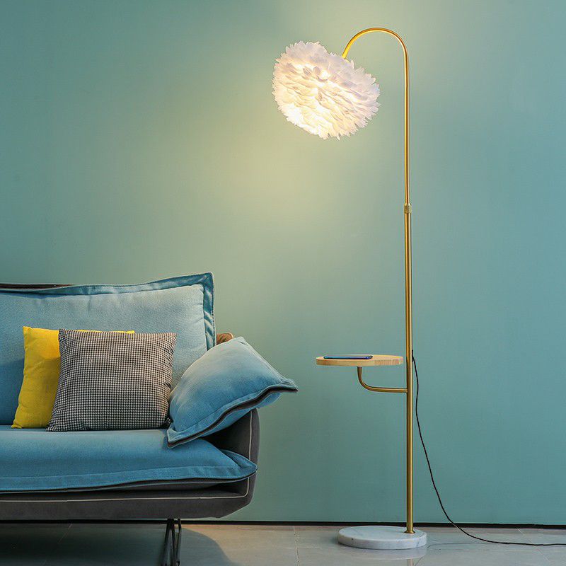 Lámpara de la sala de estar hemisférica Feather Single Bulb Lighting con bandeja