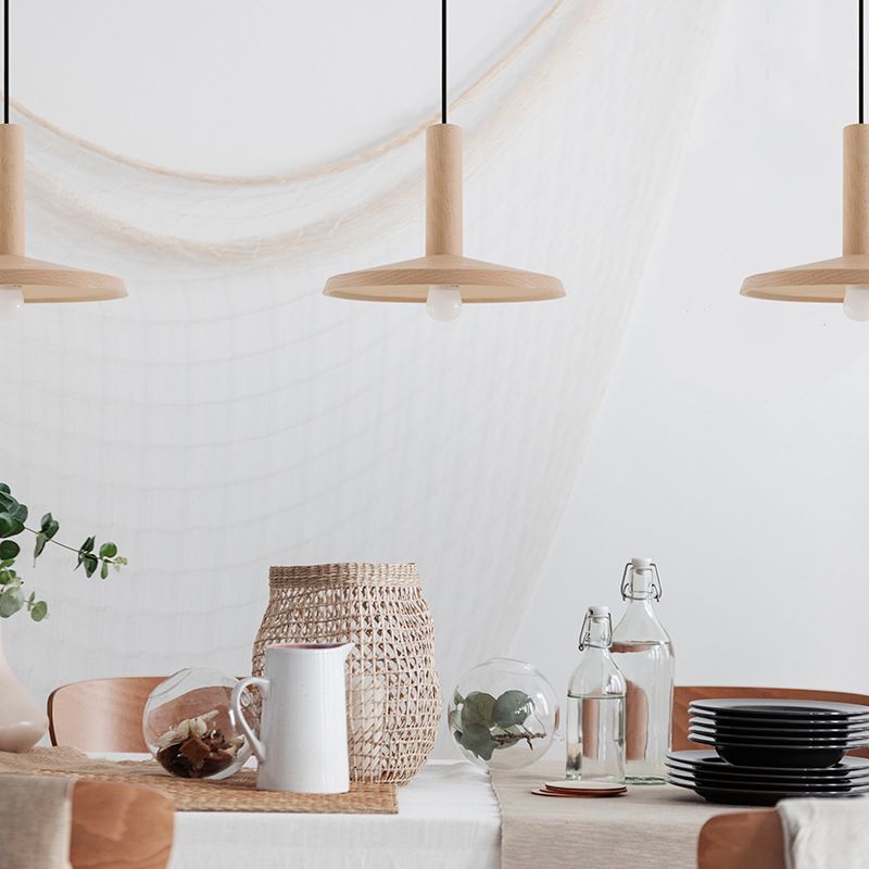 Simplicidad contemporánea Luz de techo de granja con sombra de madera