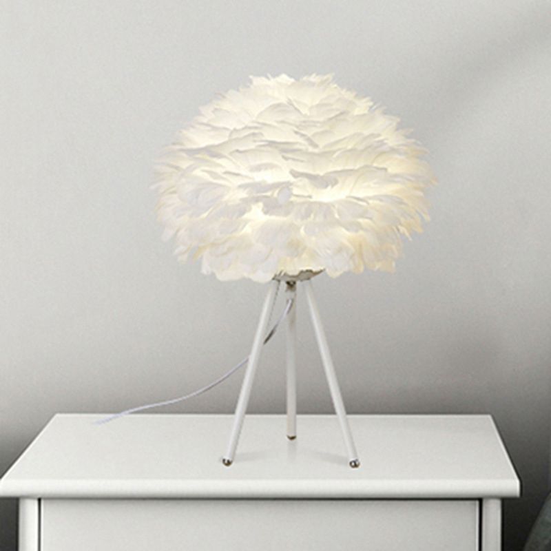 Minimalistische bolvormige nachtlampveer 1-hoofdlampje bijltafel Licht met statief