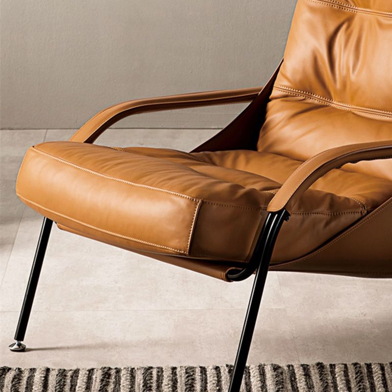Industrial Genuine Leather Lounge Chair Solid Color Tufted Back Chair