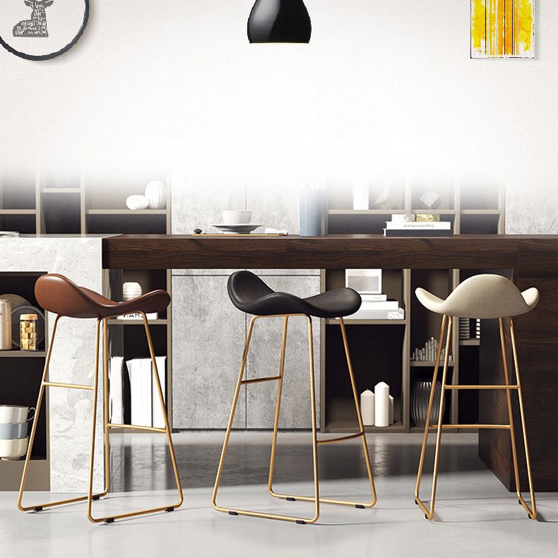 Glam Leather Bar Stools Patio Bar Stool with Iron Legs and Low Back
