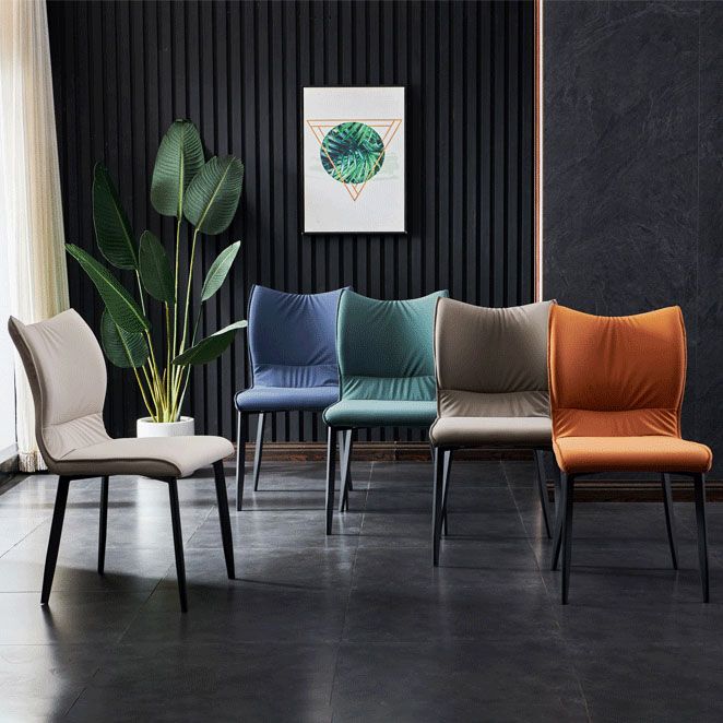 Chaises de salle à manger contemporaines en cuir PU, chaises latérales à dossier solide sans accoudoirs pour usage domestique