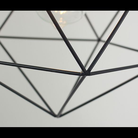 Black Metal 1 Light Pendant Light Nordic Retro Geometric Wire Cage Hanging Lamp for Restaurant