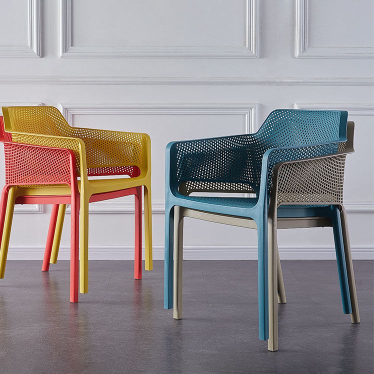 Eigentijdse eet- en accentstoelen matte afwerking plastic vaste achterstoel stoel