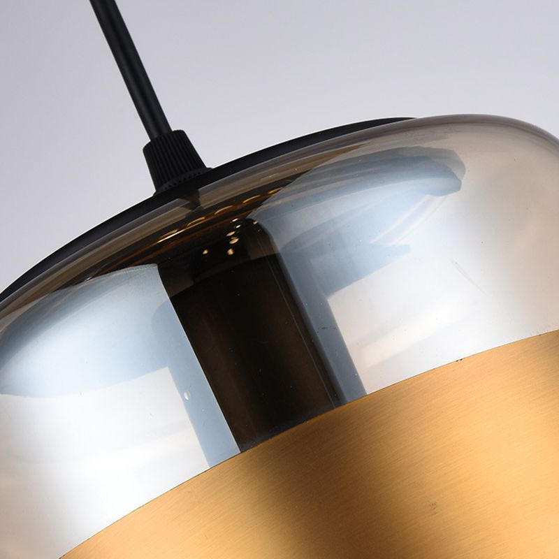 Gouden cilindrisch hangend plafondlicht minimalistisch stijl glazen plafond hanglampje