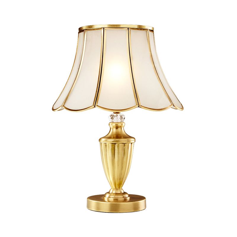 Lampada da comodino da comodino a 1 luce in vetro smussato con illuminazione da tavolo minimalista in ottone