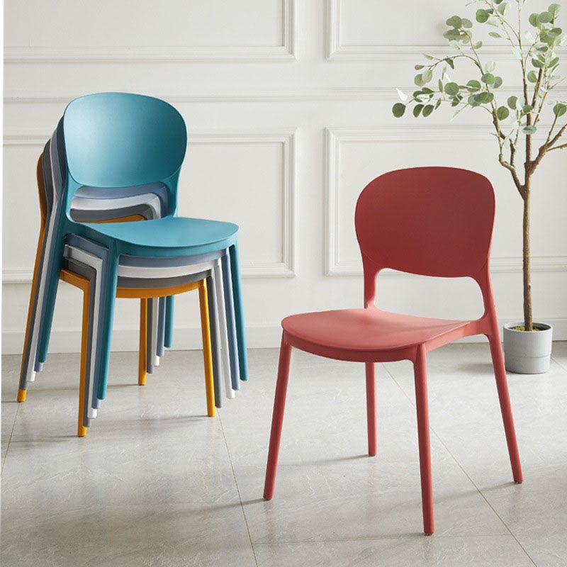 Silla de comedor plástica escandinava con parte posterior abierta y acabado mate de la silla lateral de la sala de conferencias