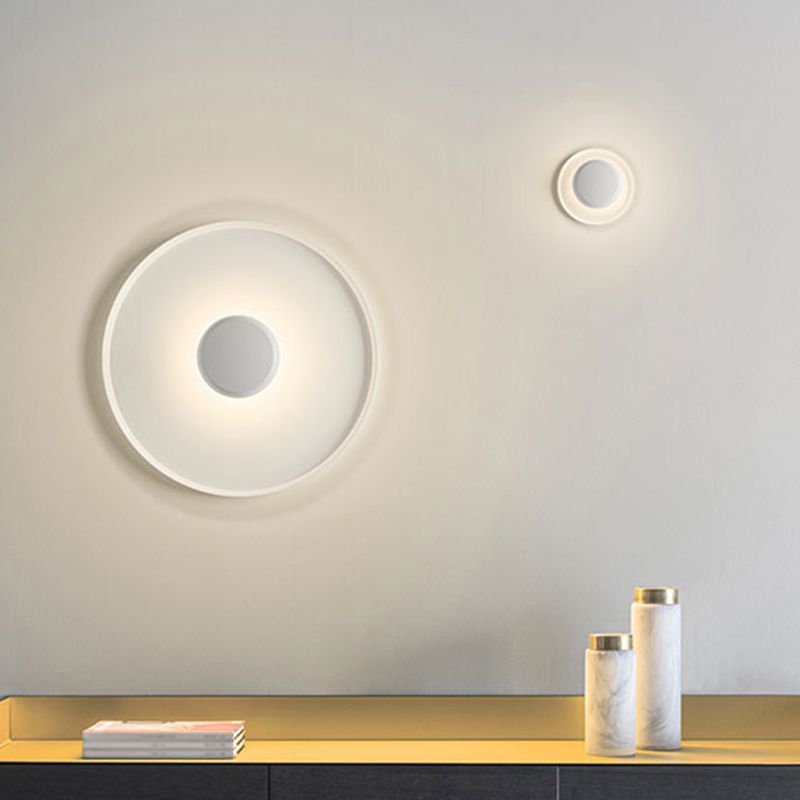 Nordic Disk Flush Mount Metal LED Ceiling Light Fixture for Bedroom