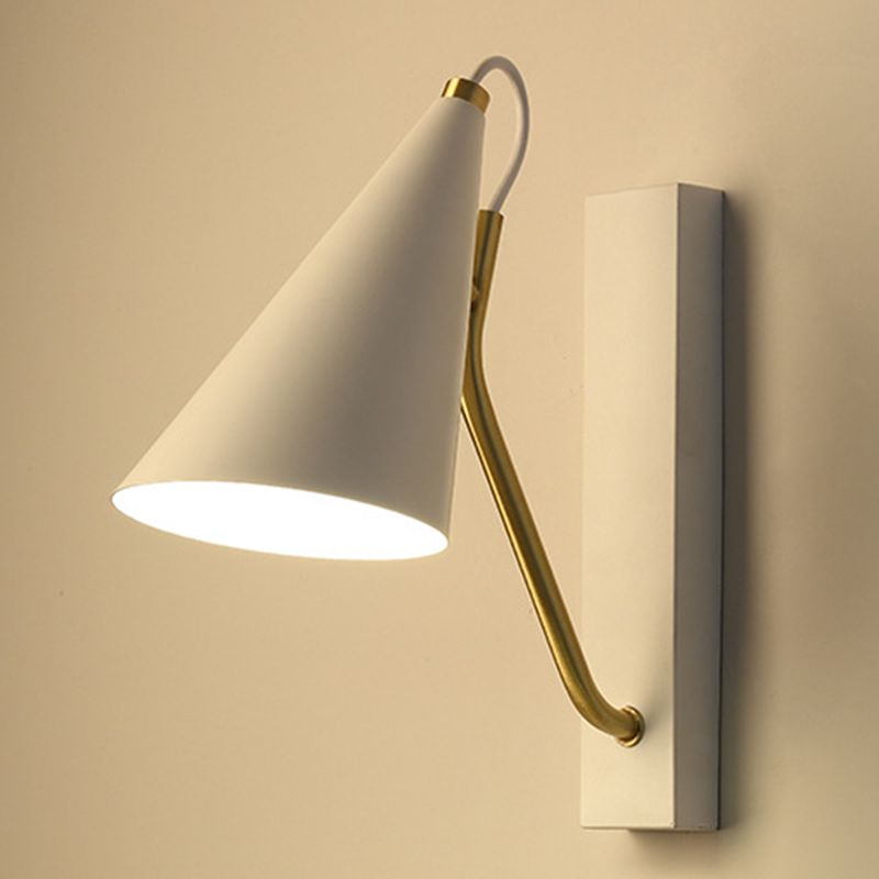 Single White/Black Modernism Wall Mounted Sconce Metal Wall Light for Foyer