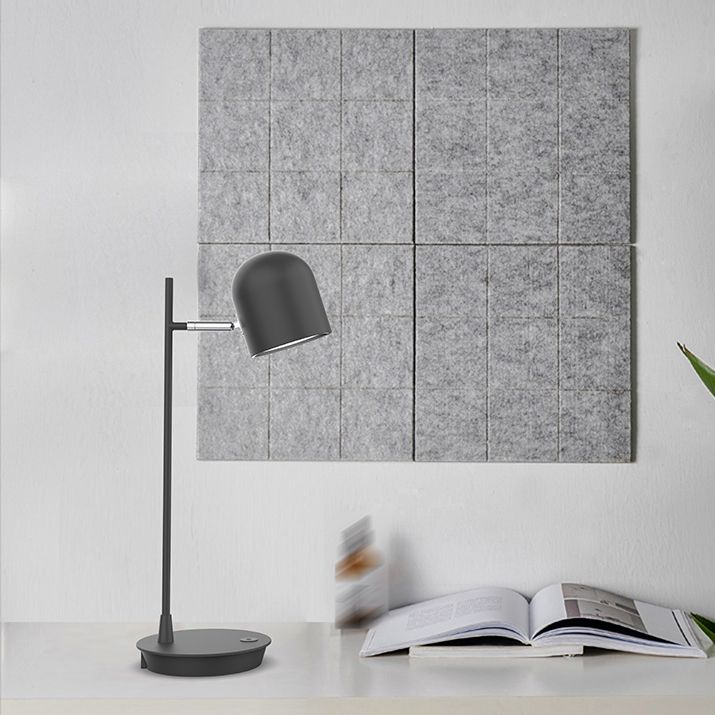 Lampe de table de nuit en métal en forme