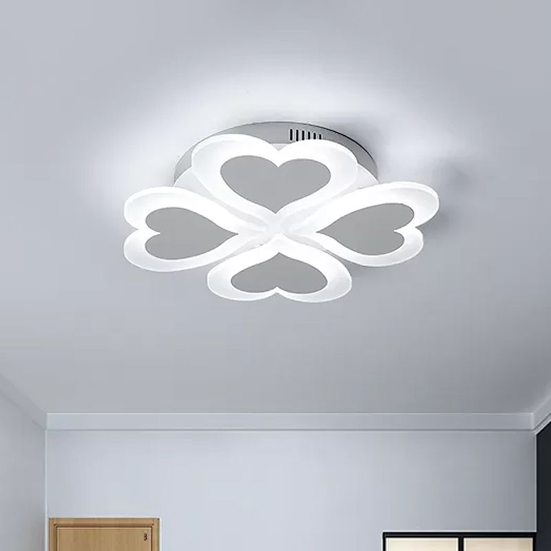 Clover Ceiling Lighting Modernism Acrylic Sleeping Room LED Flush Mount Fixture in White