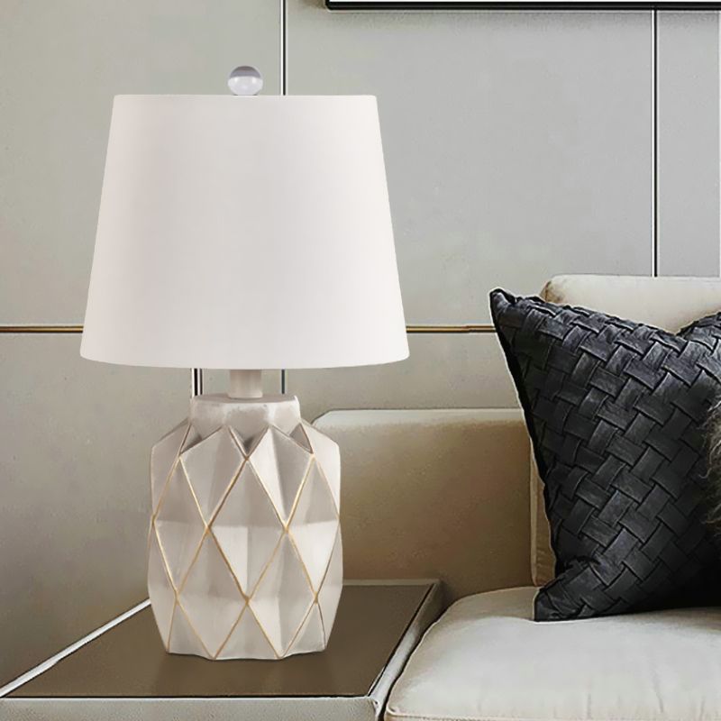 Mesa beige/blanca Tabla de mesa ligera de campo de 1 linda lámpara nocturna con base de jarras diseñadas con origami