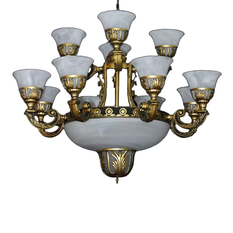 Traditionele stijl Bell Kroonluchter 15 Heads Alabaster glas omhoog hangend plafondlicht in messing