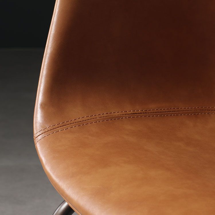Sillas de comedor de cuero estilo moderno Sillas de comedor sin brazos con respaldo sólido