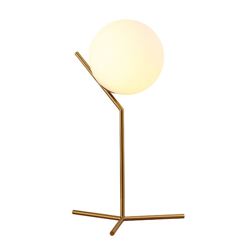 Lámpara de mesa de globo de vidrio blanco estilo Nordic Simplicity Fexting de iluminación de dormitorio en oro electrochado