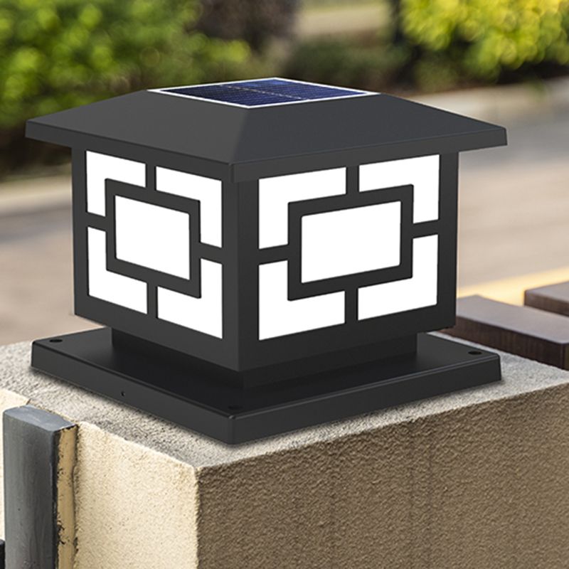 Modern Simple Plastic Outdoor Light Cube Shape Solar Energy Pillar Lamp for Courtyard