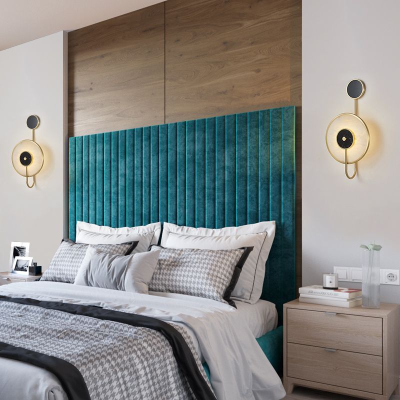 Round Shade Wall Lamp Modern White Shape Wall Mounted Lighting for Bedroom