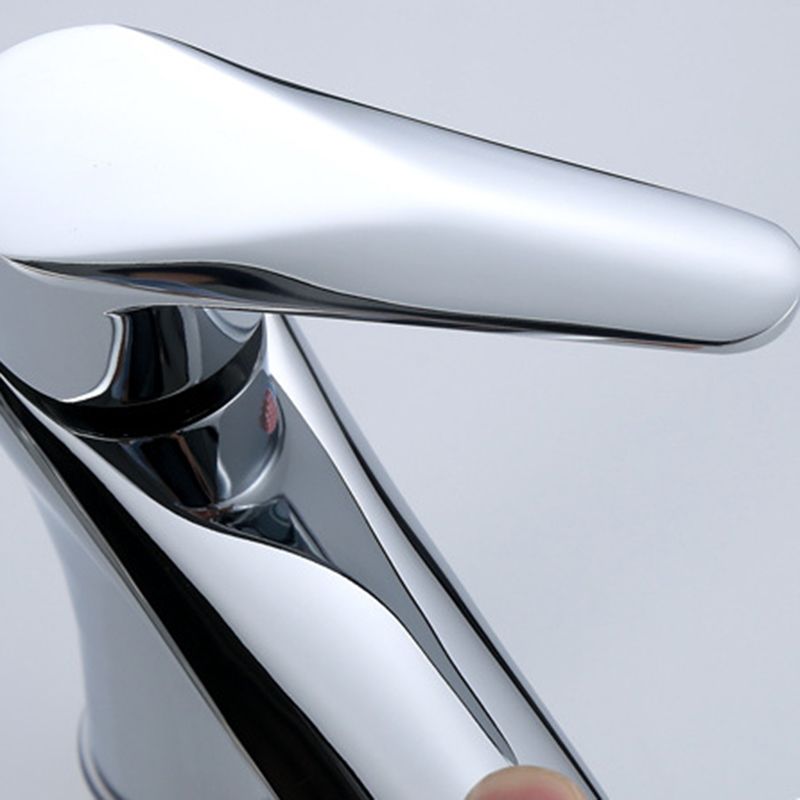 Single Hole Lavatory Faucet Lever Handle 1 Hole Faucet for Bathroom