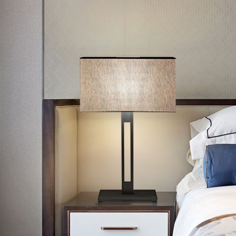 Commonditore rettangolare comodino tessuto leggero 1 leggero modernismo lampada da tavolo in nero