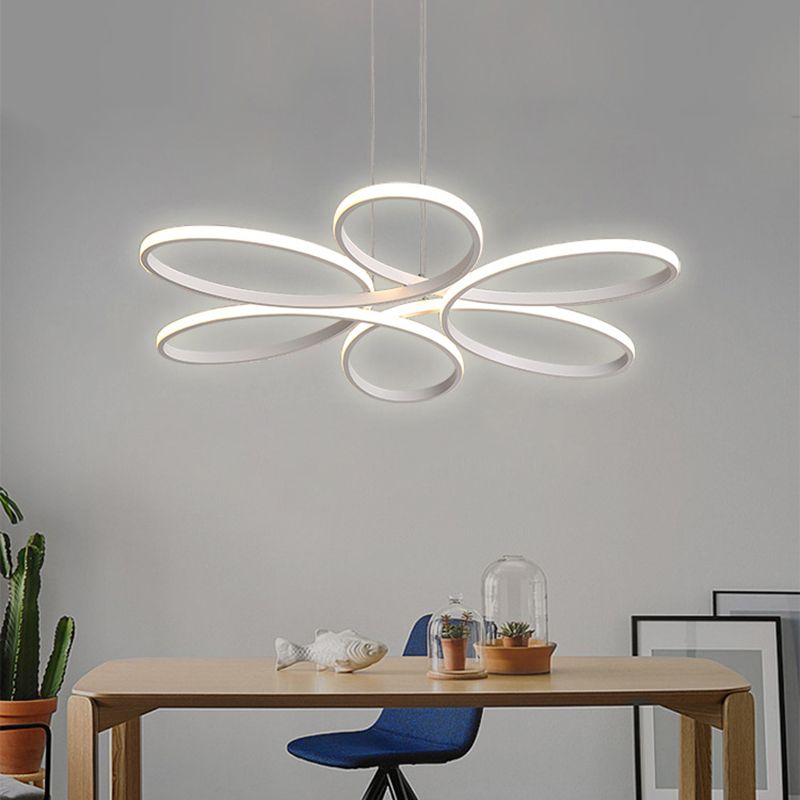 Wit LED lineair hanglampje in moderne creatieve stijl smeedijzeren hangende lamp met acrylschaduw