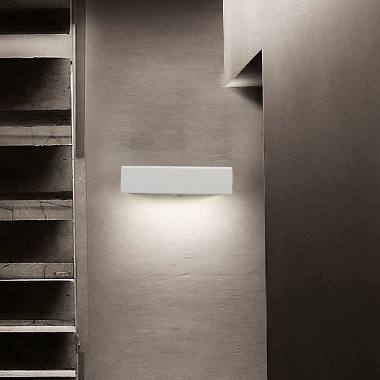 Luz de la pared de la pared de sombra cuadrada simple de luz simple iluminación de pared de metal de estilo simple