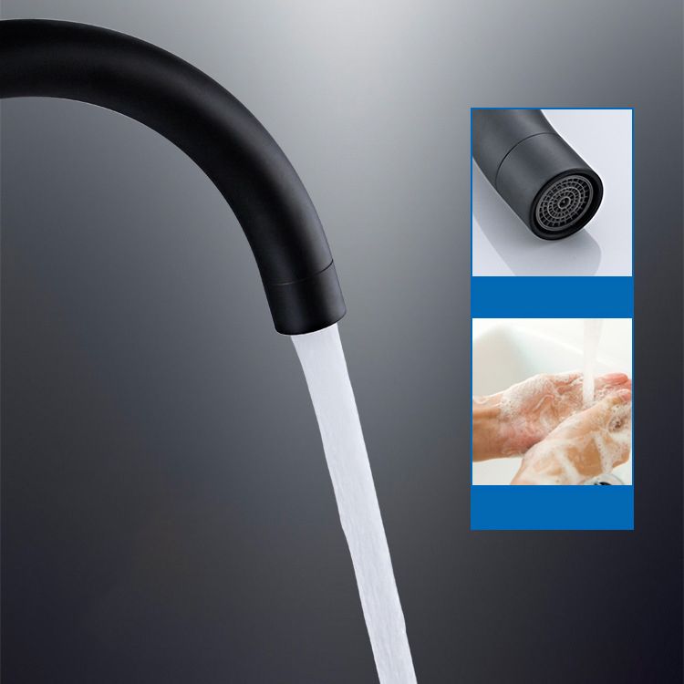 Floor Mounted Freestanding Tub Filler Metal Freestanding Tub Filler Trim with Spray Gun