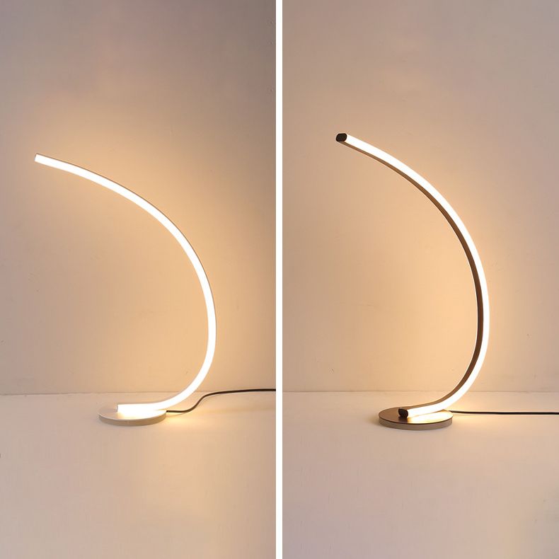 Nordic Artistic Simple Modern Style LED Table Lamp for Living Room Bedroom
