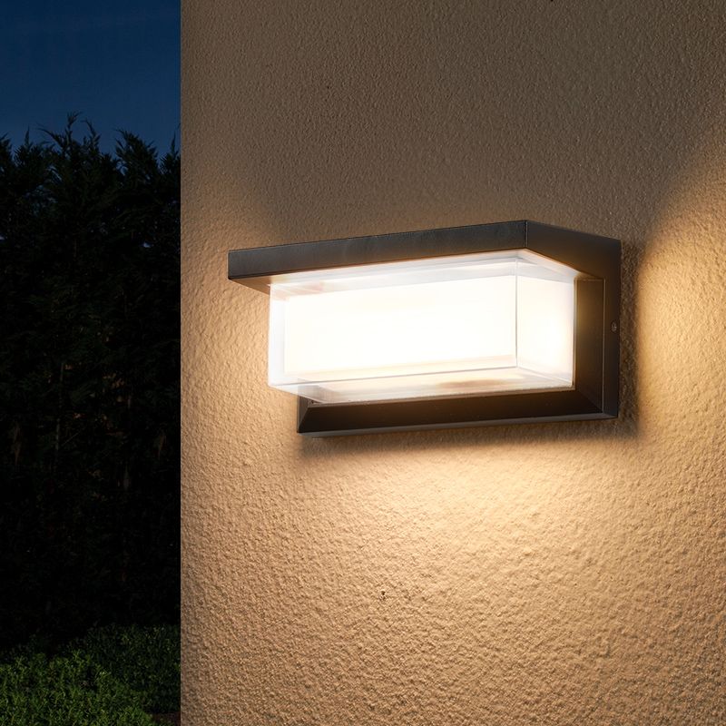 Modern Minimalist LED Wall Lamp Metal Geometric Wall Sconce in Black