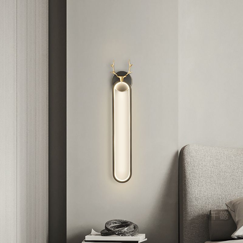Modern Golden/Black Wall Mounted Sconce Unique Linear Wall Light for Bedroom