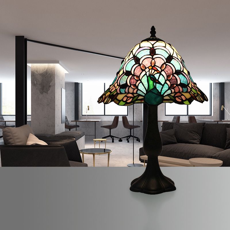 Restaurant Plug In Desk Light Stained Glass 1 Head Tiffany Rustic Reading Light with Peacock Tail/Dragonfly Design in Green