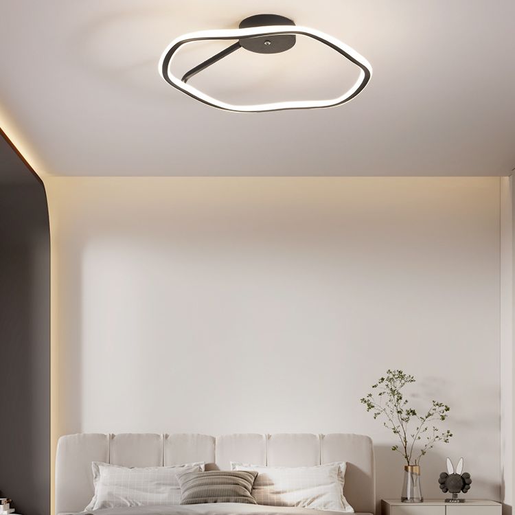 Metal Minimalism 1-Light Flush Mount Lamp Linear Flush Ceiling Light for Bedroom